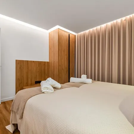 Luxury Seafront Escape I Апартаменты