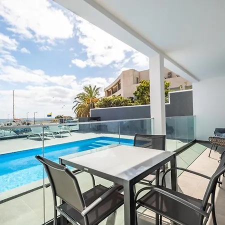 Luxury Seafront Escape I